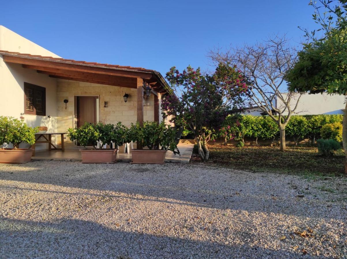 Casetta Albizia San Vito dei Normanni Exterior foto