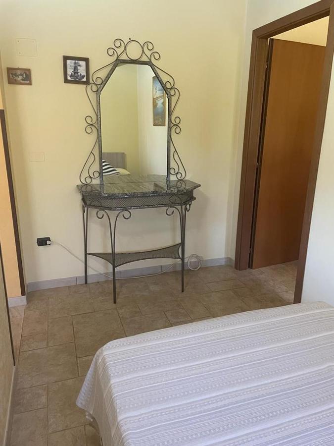 Casetta Albizia San Vito dei Normanni Exterior foto